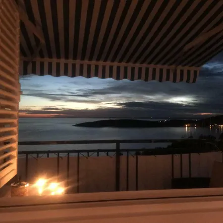 Studio Apartman Nuova * Miholascica